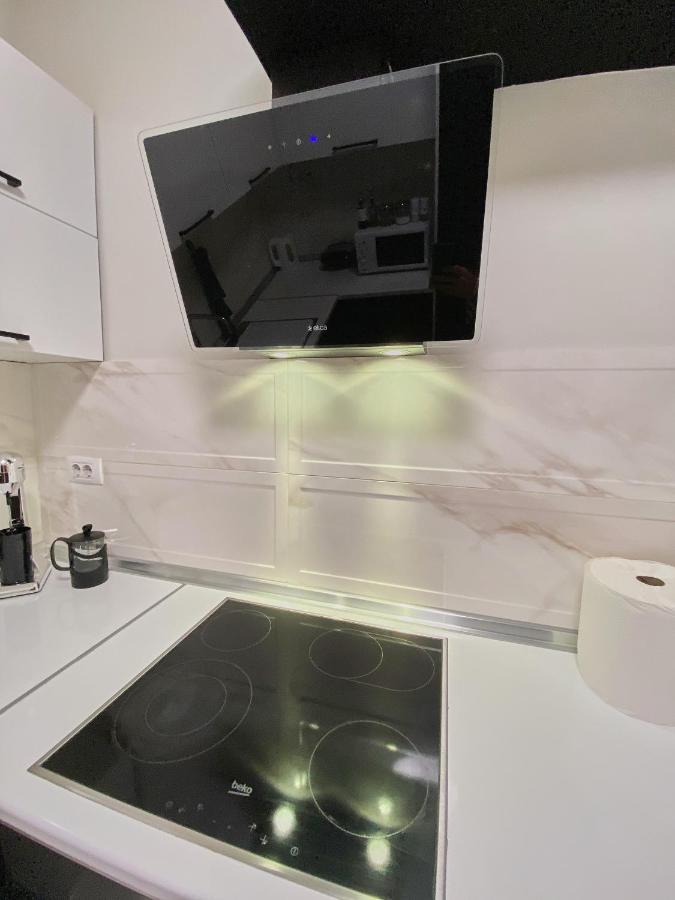 Stylish Apartment, Skopje Centre - Private Parking - Panoramic Views Extérieur photo