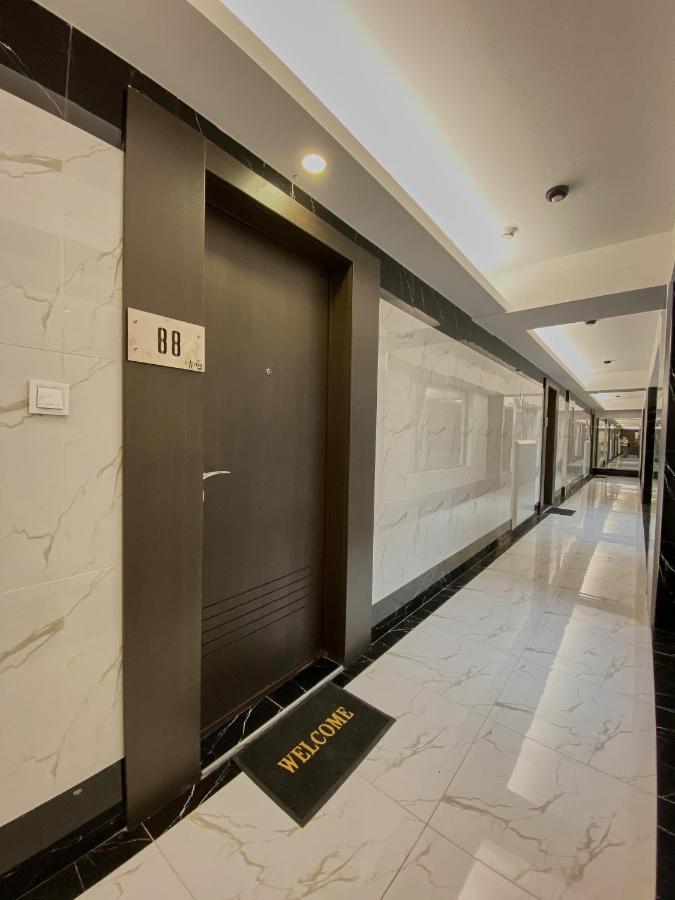 Stylish Apartment, Skopje Centre - Private Parking - Panoramic Views Extérieur photo