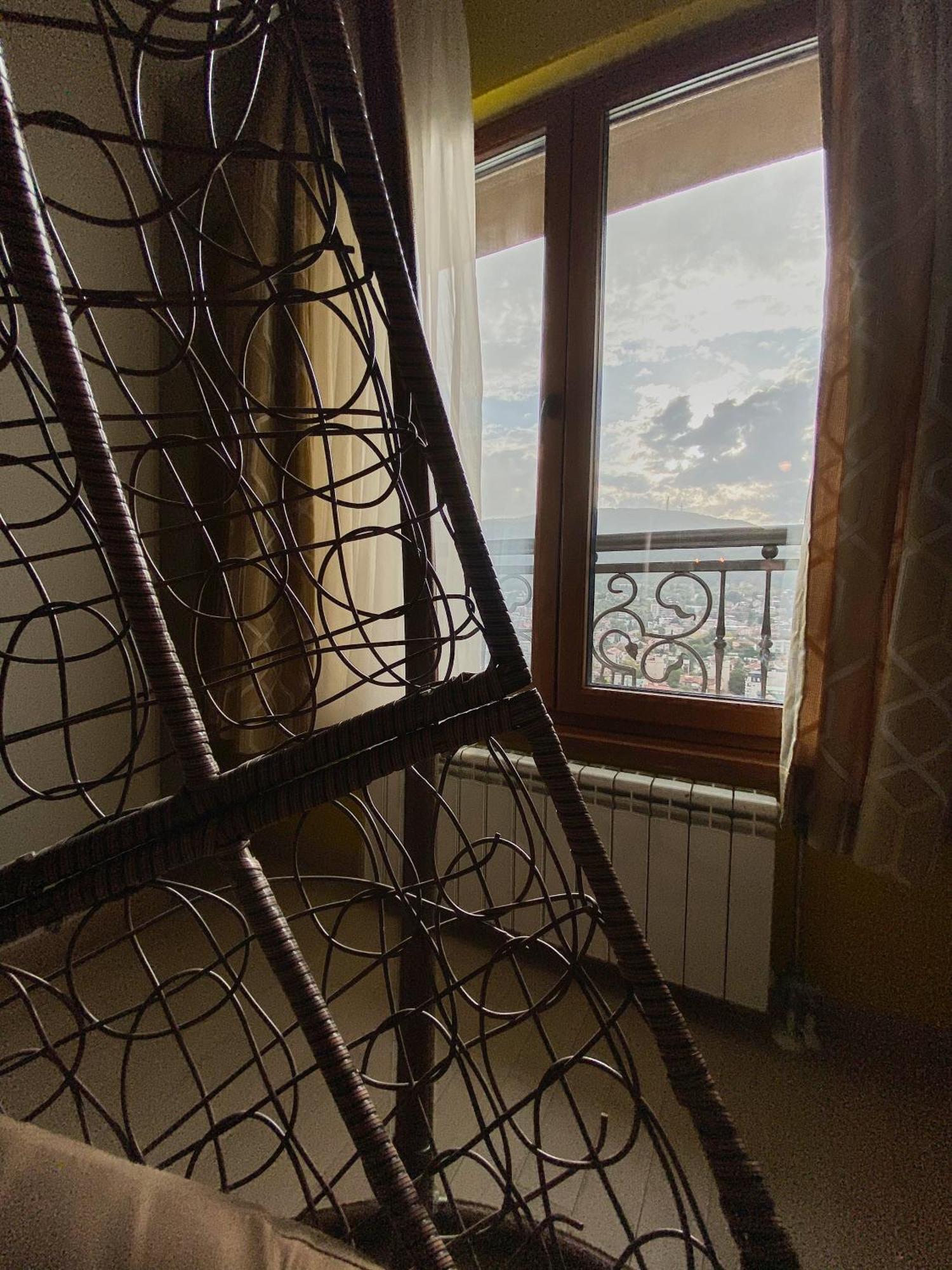 Stylish Apartment, Skopje Centre - Private Parking - Panoramic Views Extérieur photo