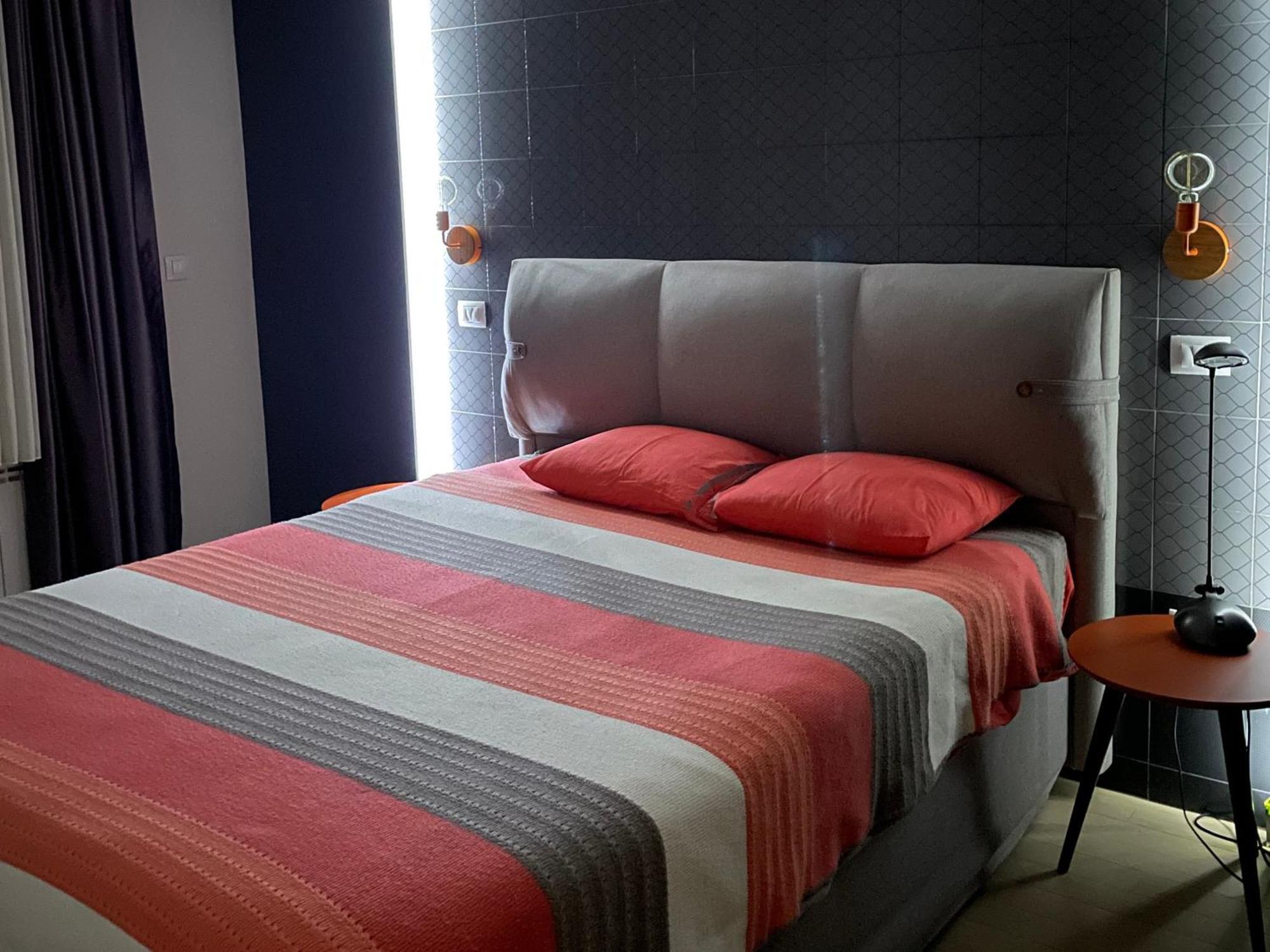 Stylish Apartment, Skopje Centre - Private Parking - Panoramic Views Extérieur photo